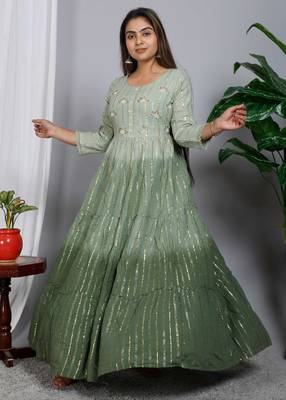 Blocked dyed round neck three-quarter regular sleeves aharkali shape 5