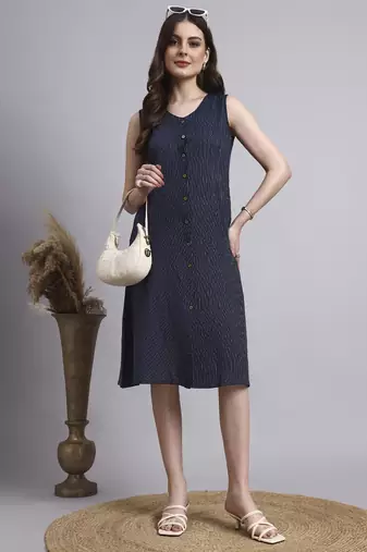 Women navy solid kantha dress