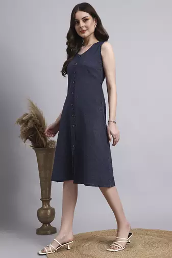 Women navy solid kantha dress