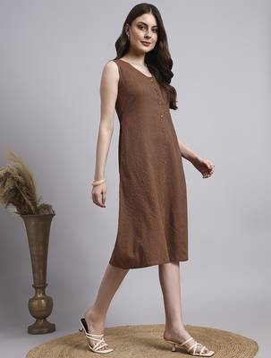 Women brown solid kantha dress 3