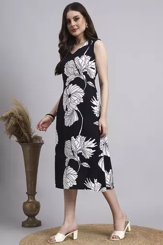 Women black floral rayon dress