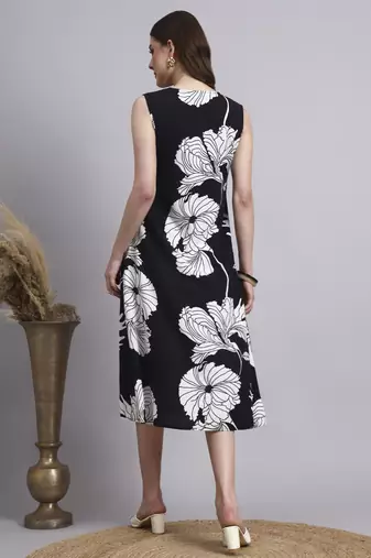 Women black floral rayon dress