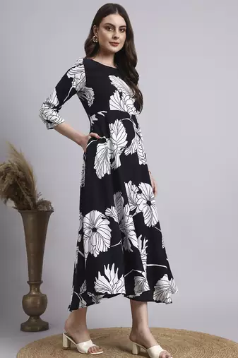 Women black floral rayon dress