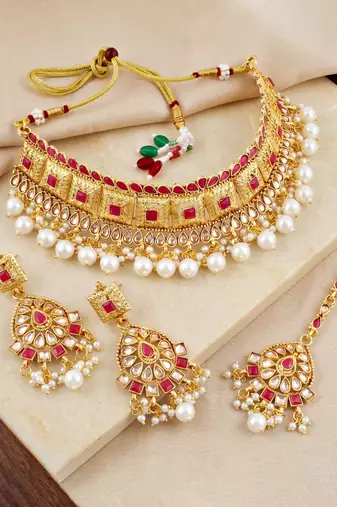 Lucky jewellery gold-plated ruby color choker necklace set with tikka