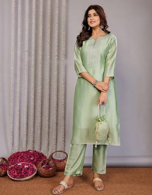Women pista green plain chanderi kurta set 1
