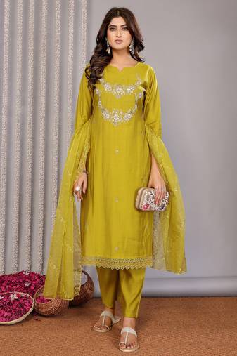 Women olive green floral roman kurta set