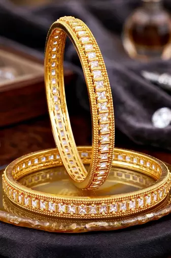 Gold peacock ad pink green bangle
