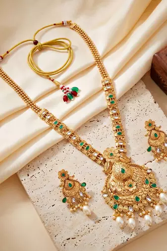 Lucky jewellery gold-plated green color long traditional necklace set