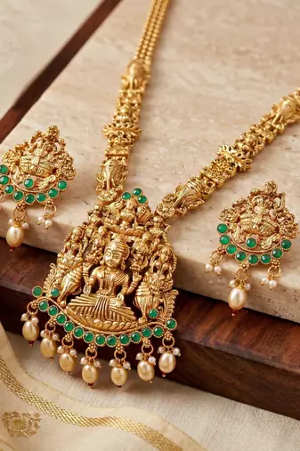 Lucky jewellery gold-plated laxmi idol temple necklace set