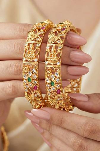 Gold laxmi twist floral bangle ad stone