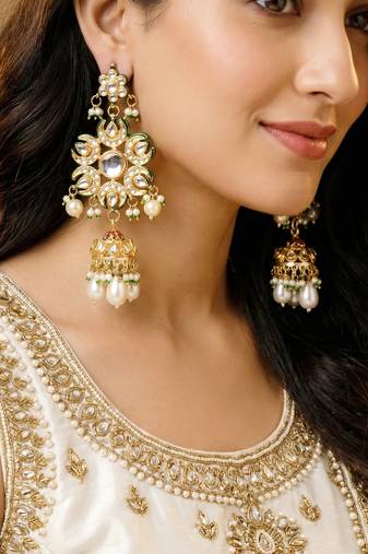 Gold plated navratan necklace set with earrings