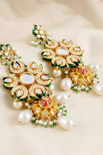 Gold plated navratan necklace set with earrings