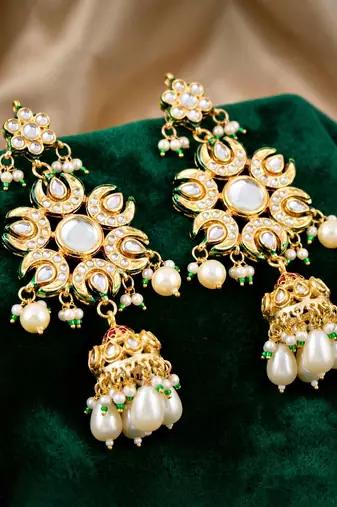 Gold plated navratan necklace set with earrings