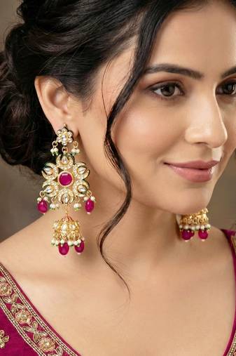 Gold plated navratan necklace set with earrings
