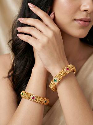 Gold laxmi temple ad bangle green stone 2