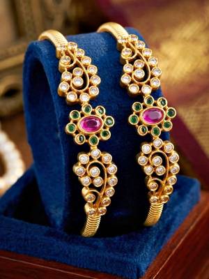 Gold temple white ad bangle elegant kada 5