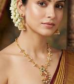 Traditional gold-tone paisley pendant necklace set