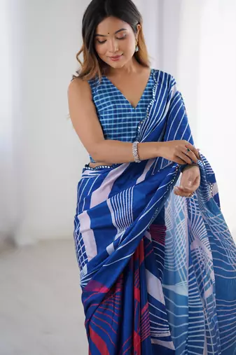 Chiffon digital print scallped border foil mirror work saree