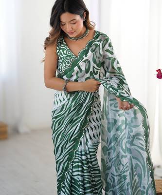 Chiffon digital print scallped border foil mirror work saree 4