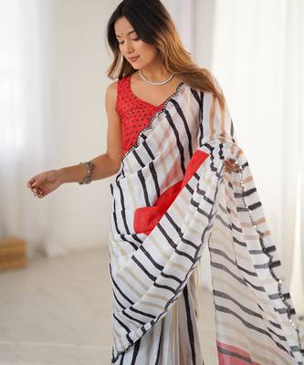 Chiffon digital print scallped border foil mirror work saree 3