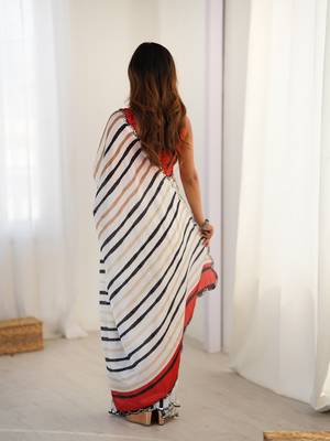 Chiffon digital print scallped border foil mirror work saree 5
