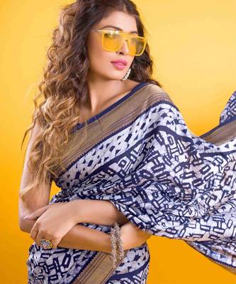 Navy blue contemporary interlocking maze print saree 2