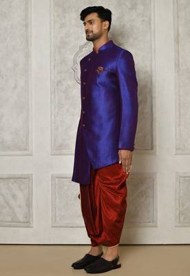 Royal blue anghrakha pattern work with mahroon pipe in indo western 3