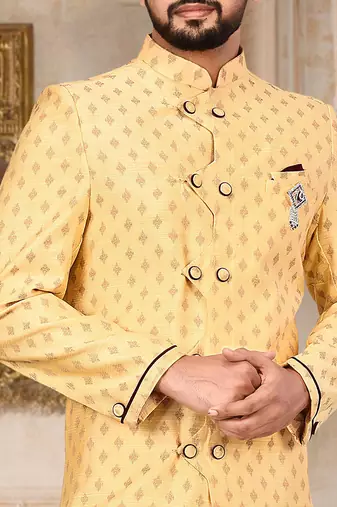 Yellow  anghrakha pattern work with mahroon pipe in indo western