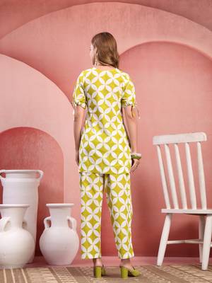 Women parrot green cotton floral printed co ord sets stitched 2