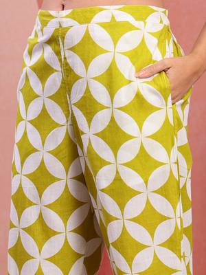 Women parrot green cotton floral printed co ord sets stitched 5