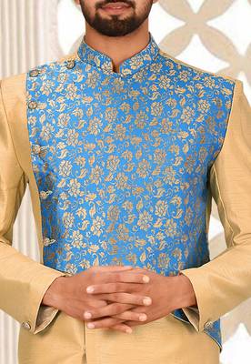 Light beige anghrakha pattern work indo western 4