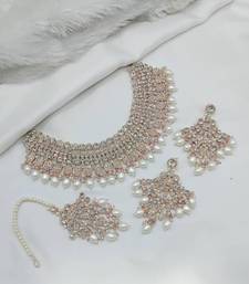 Elegant gold plated kundan pearl bridal jewelry set traditional handcrafted necklace, earrings and maang tikka