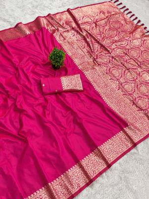 Pink soft banarasi silk fabric saree with natural zari weaving in gala border 2