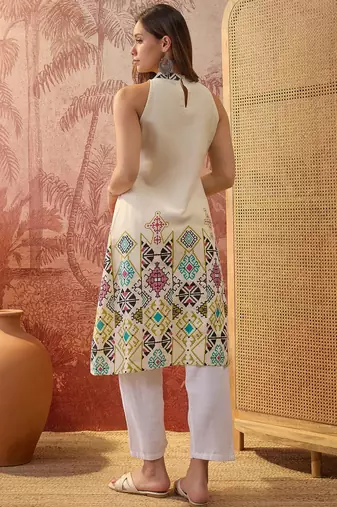 Women cream cotton printed kurta