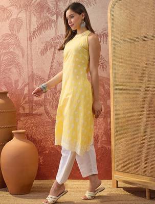 Women mustard cotton embroidery kurta 3