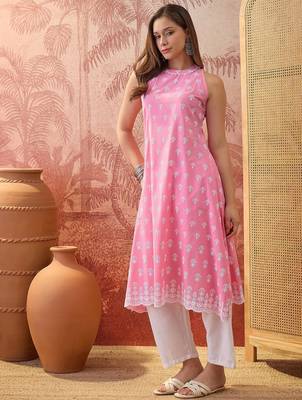 Women pink cotton embroidery kurta 4