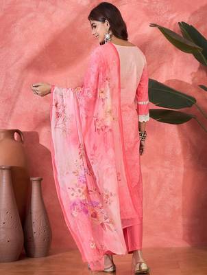 Women pink pure cotton embroidered kurta set 2