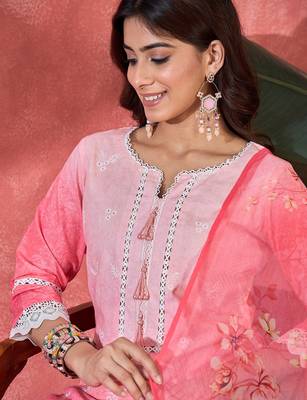 Women pink pure cotton embroidered kurta set 5