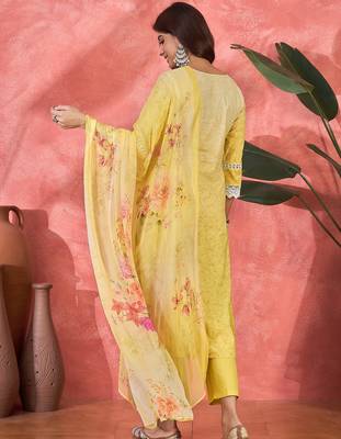 Women yellow pure cotton embroidered kurta set 2