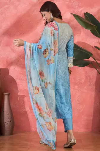 Women blue pure cotton embroidered kurta set