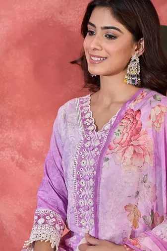 Women purple pure cotton embroidered kurta set