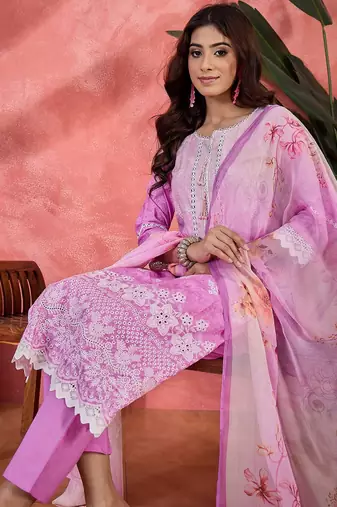 Women purple pure cotton embroidered kurta set
