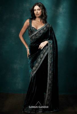 Women green embroidered viscose velvet saree 3