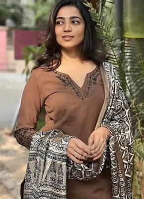 Brown Embroidered Kurta Set with Printed Dupatta 4
