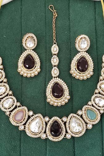 Kundan stone necklace set with earrings and maang tikka bridal
