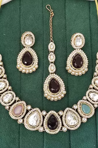 Kundan stone necklace set with earrings and maang tikka bridal