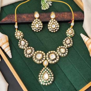 Kundan polki necklace set with matching earrings bridal wear 2