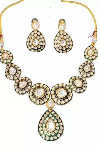Kundan polki necklace set with matching earrings bridal wear