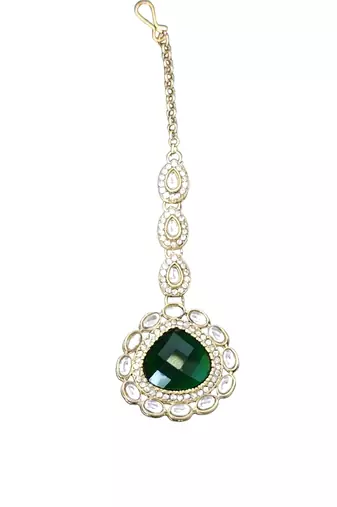 Emerald green kundan necklace set with earrings and maang tikka