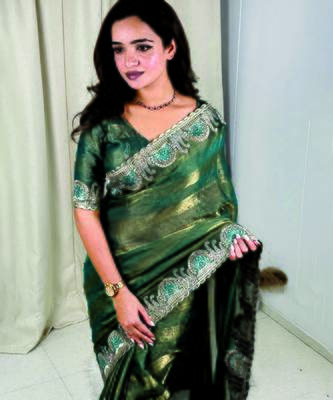 Green silk saree with embroidery 3